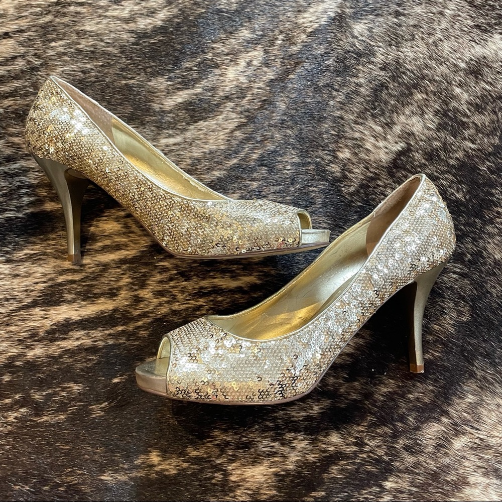 Guess Gold Sequin Party Heels, Size 8.5